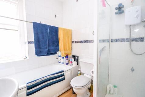 Bathroom First Floor Flat