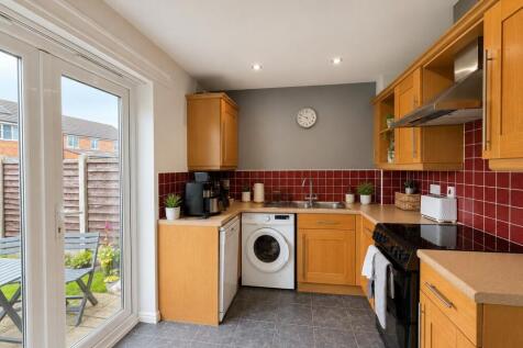 Gleneagles Court, Normanton, WF6 1WW photo 5