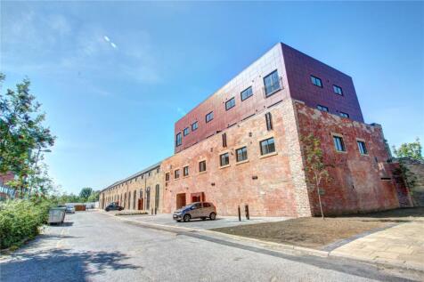 2-bed flat on Ochre Mews, Raven Road, Gateshead, NE8, £1,200/mo