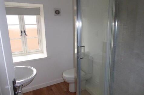 30aHighStreetShowerRoom