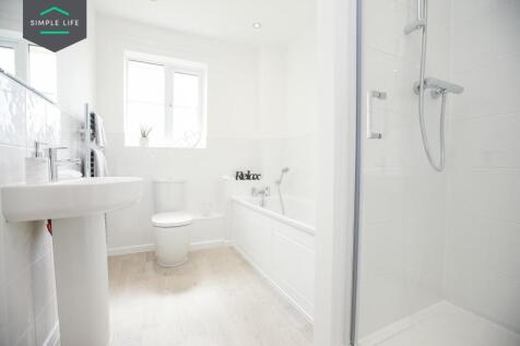 WeaverB_bathroom_2.jpg