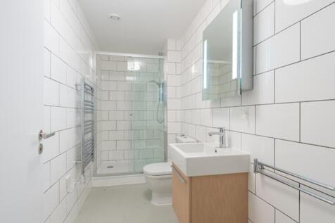alfred bathroom