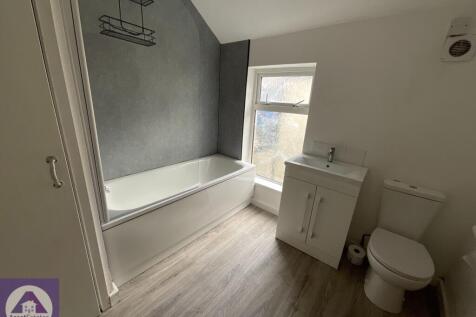 Princess Street, Abertillery photo 3