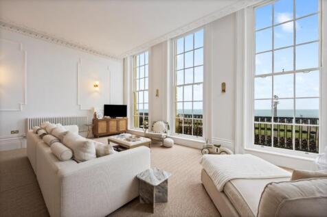 Brunswick Terrace, 42 Flat 6-004.JPG