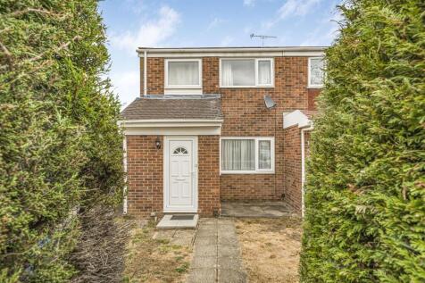 21 Stirling Cl, Windsor SL4 4PW1.JPG