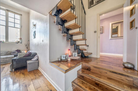 1350430-11-68bee5...