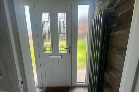 Entrance Porch / Halway