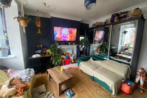 LOUNGE T202602251101.jpg