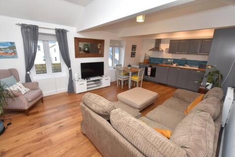 Lounge/Kitchen