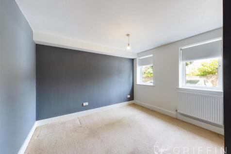 Lorne Road, Warley, Brentwood, CM14 photo 4
