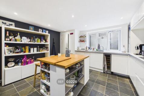 Blenheim Place, Brighton, BN1 4AE photo 4