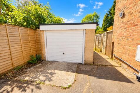 Shared Garage Store