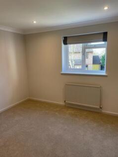 Bullen Close, Bury St Edmunds, Suffolk photo 5
