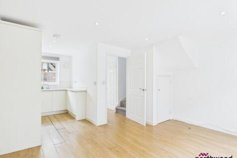 Lushington Lane, Town Centre, Eastbourne, BN21 photo 3