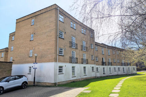 2 bed 2 bath flat
