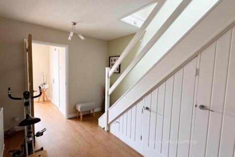 5 St James Cl Kettering-18.jpg