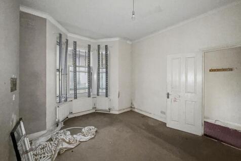 27 Stock Street, Plaistow, London, E13 0BX