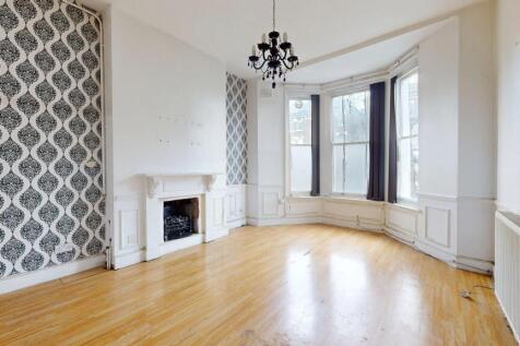 Flat A, 79 Tollington Park, Finsbury Park, London, N4 3QJ