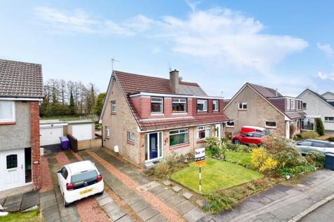 Crummock Gardens, Beith Three Bedroom Semi Detache