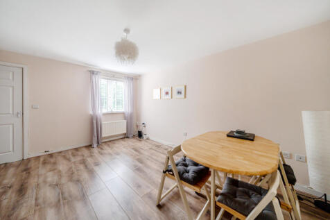 1299972-7-6835915...