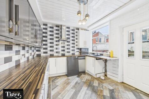 CAM03440G0-PR0470...