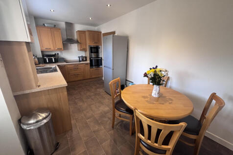 Kitchen-Dining Area.jpeg