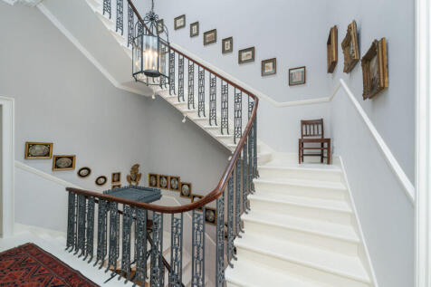 9 bed, 9 bath Town House in Edinburgh - Photo 16