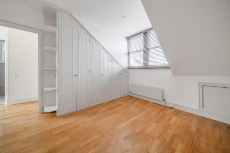 London, NW6 - property photo