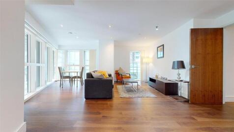 3-bed flat on Gloucester Avenue, Camden, London, NW1, £6,825/mo