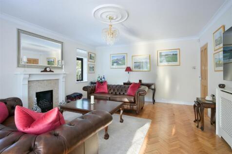 OAK TREE COTTAGE- (2).jpg