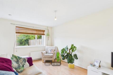 Kitchen/Living/Dining area