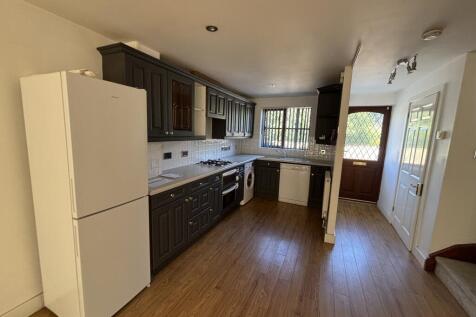 Upmill Close, West End, Hampshire photo 3
