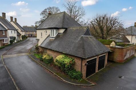 Garages &amp; parking