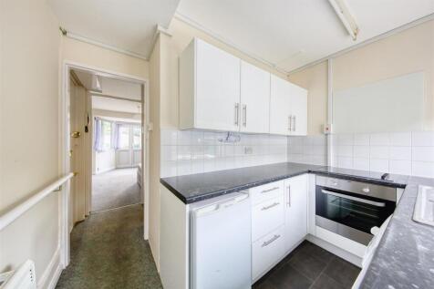 Kitchen 2.jpg