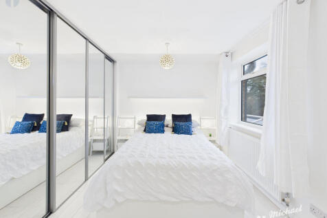 13758562b80a4a1f987427119e64e40e_80_CAM03852G0-PR0