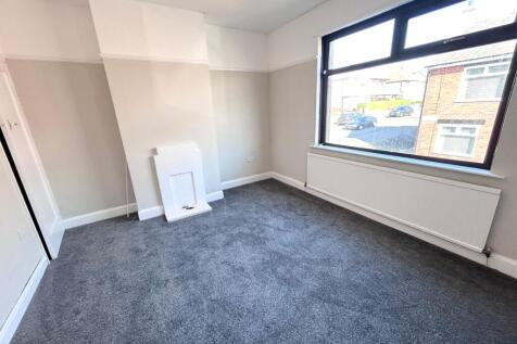 Queen Street, Barrow-In-Furness, LA14 photo 5