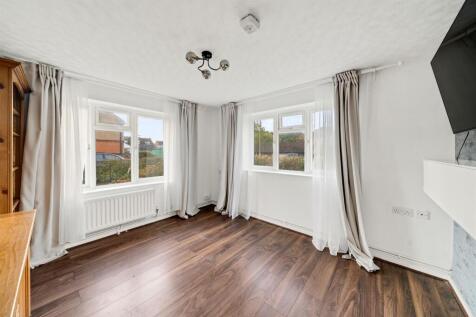 Coulsdon Road, Caterham photo 5