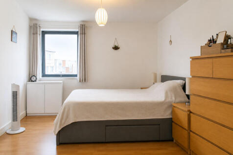 Bedroom - Angle 3