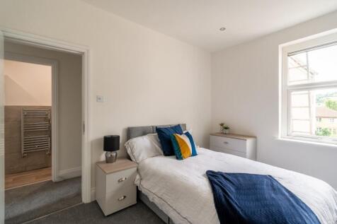 147 Newbridge Road-16.jpg