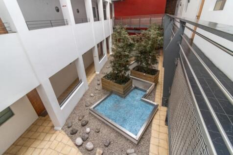 Detailed Accomodation