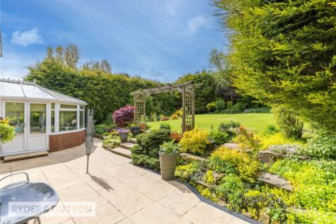 Patio &amp; Lawn Gardens