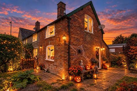 3124hallow.jpg