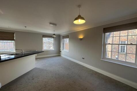 Minster Hollow, 80 Hailgate, Howden photo 3