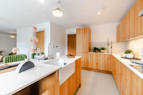 Kitchen with island