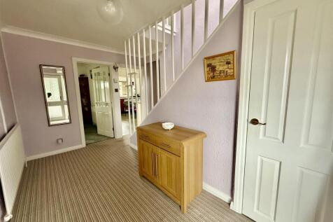 RECEPTION HALLWAY