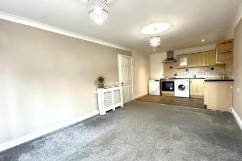 Lounge / Kitchen