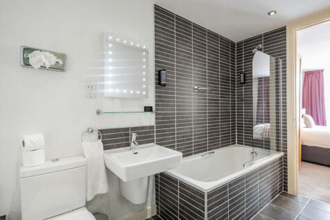 1301927-3-683dec9...