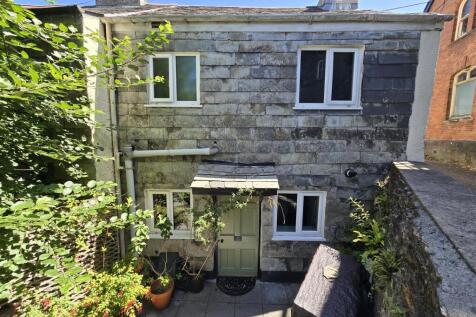 Launceston, PL15 - property photo