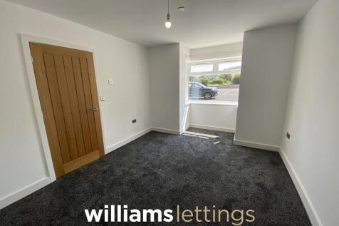 Richard Hughes Close, Gronant, LL19 photo 4