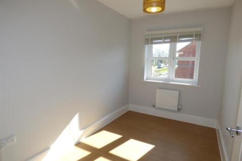 2 Pintle Place bedroom two.JPG